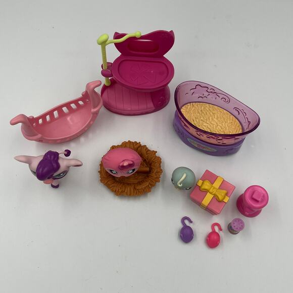 Littlest Pet Shop Lot Accessories Set with 3 Pets | LPS Playset Bundle - Picture 3 of 10